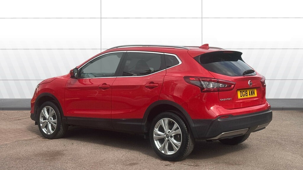 Nissan Qashqai N-connecta DG18AWM Red #2