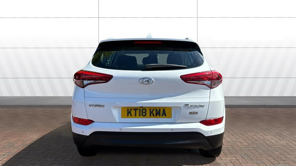 Hyundai Tucson Se Nav KT18KMA White #6
