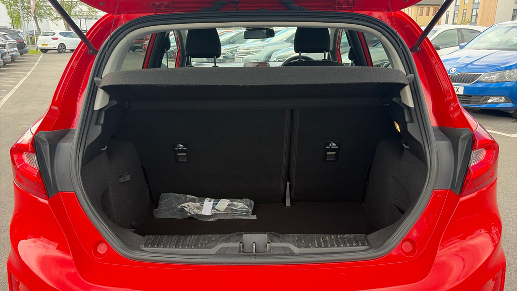 Ford Fiesta Titanium Red #4