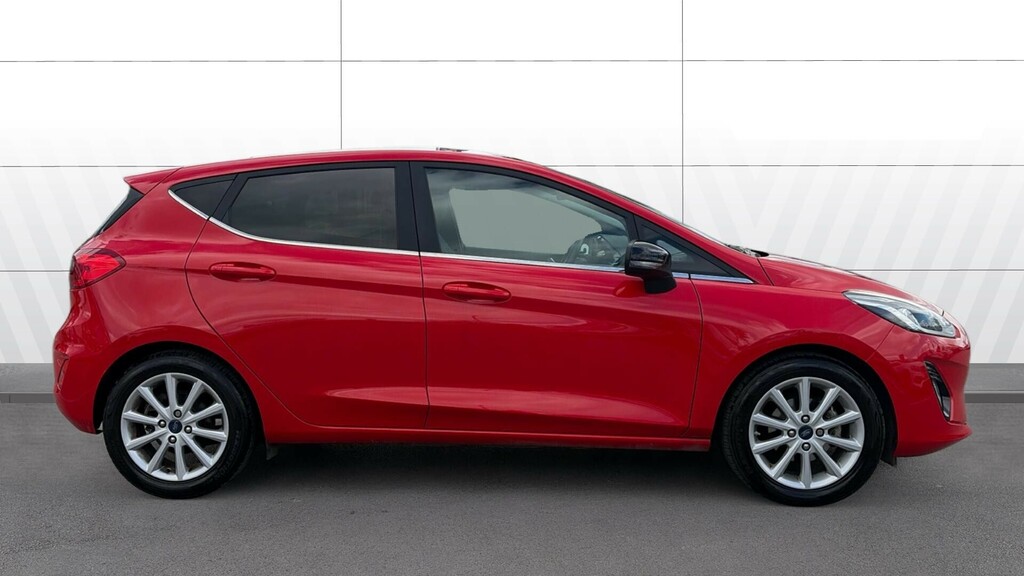 Ford Fiesta Titanium Red #5