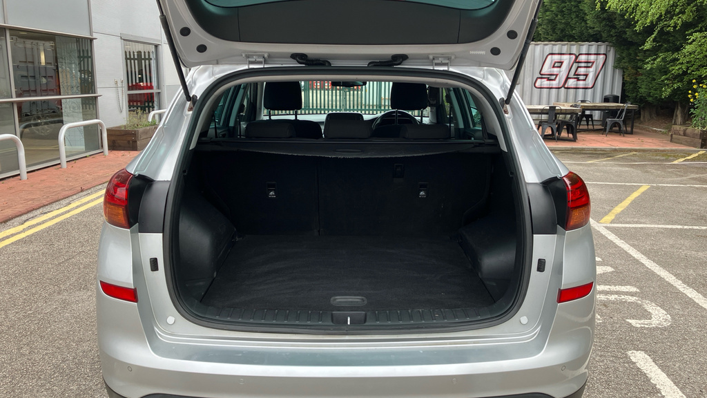 Hyundai Tucson Se Nav EU19VGD Silver #4