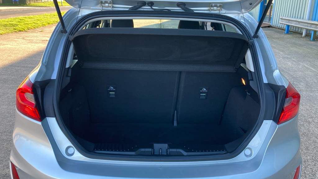 Ford Fiesta Zetec Silver #4