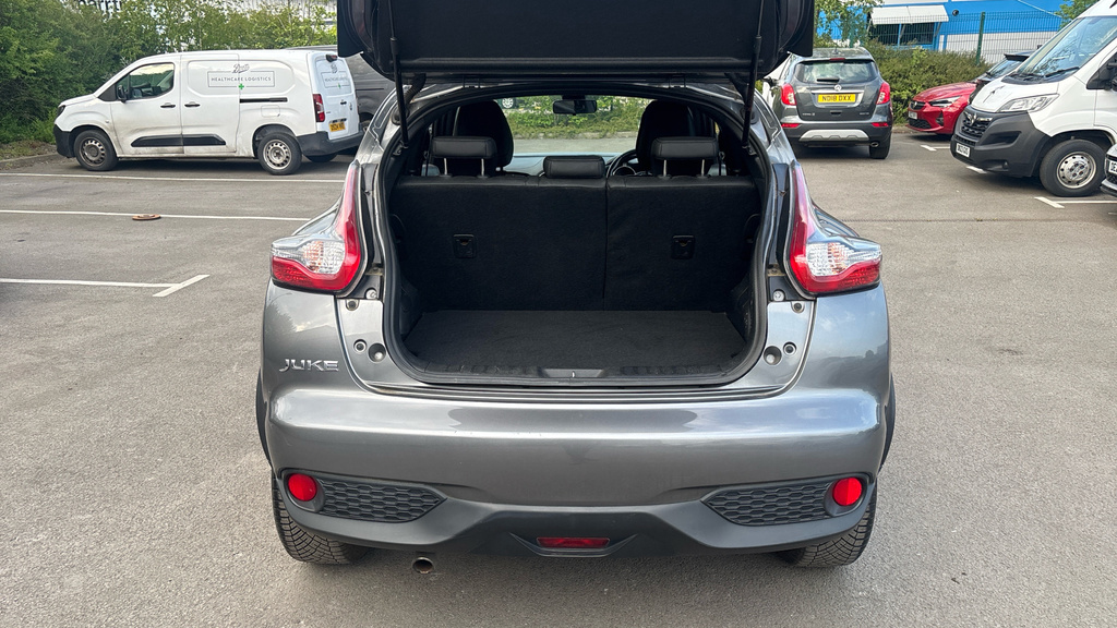 Nissan Juke Tekna Grey #4