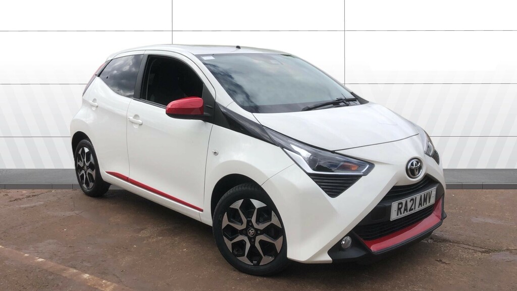 Toyota Aygo X X-trend White