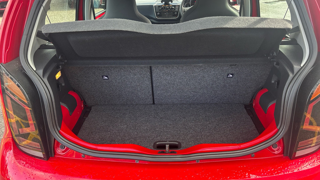 Volkswagen Up Move Up Tech Edition Red #4
