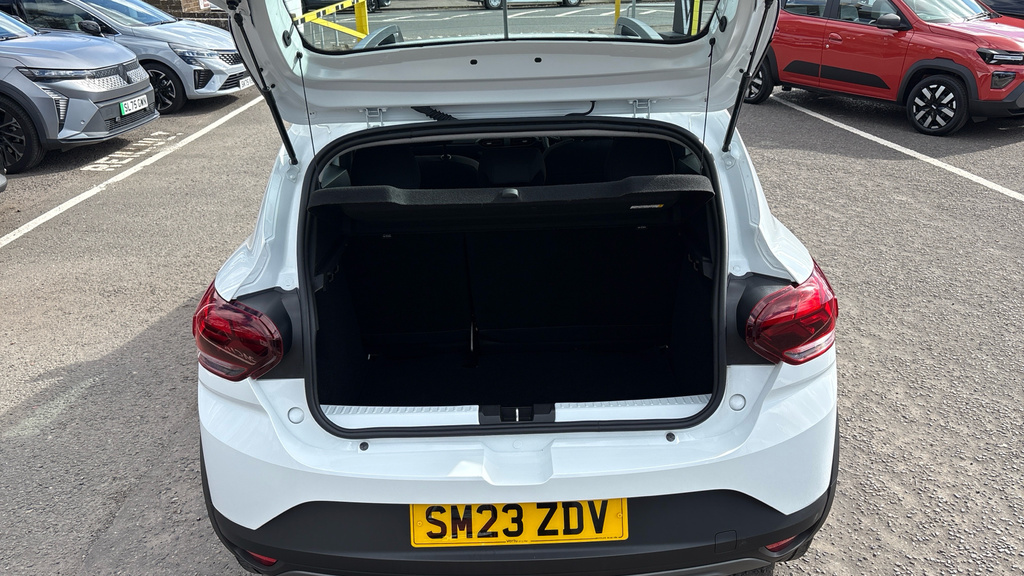 Dacia Sandero Stepway Essential SM23ZDV White #4