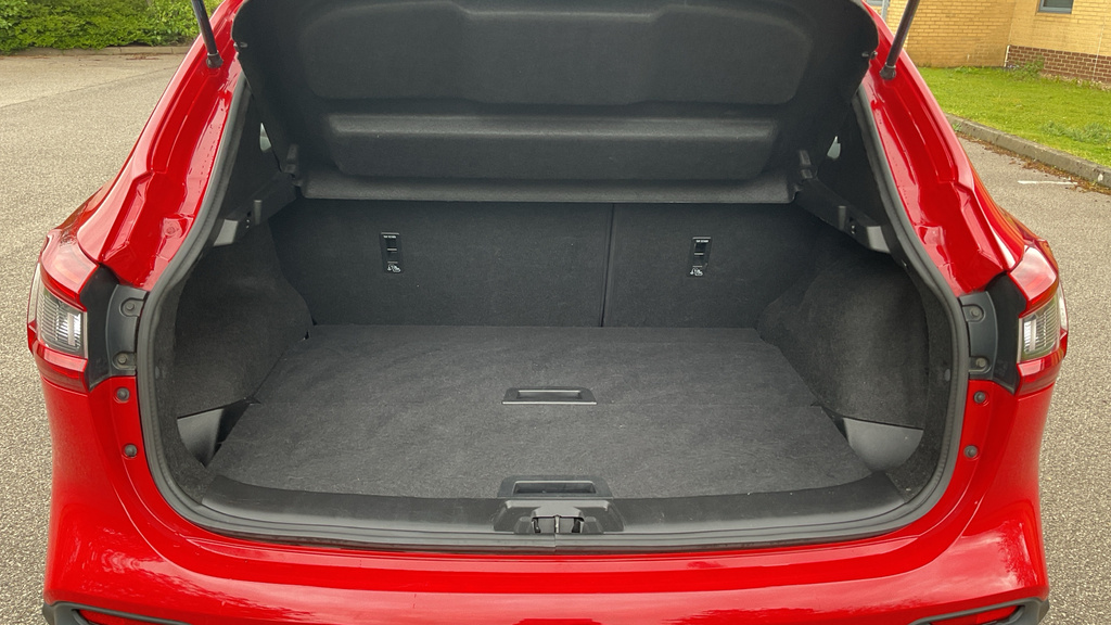 Nissan Qashqai Acenta Premium FN19XJT Red #4