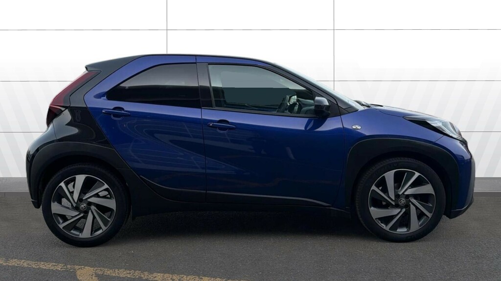 Toyota Aygo X Edge FD72HVG Blue #5