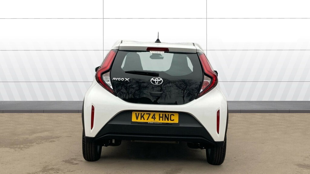 Toyota Aygo X Pure White #3