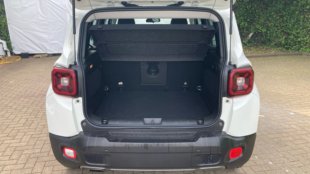 Jeep Renegade Limited White #4