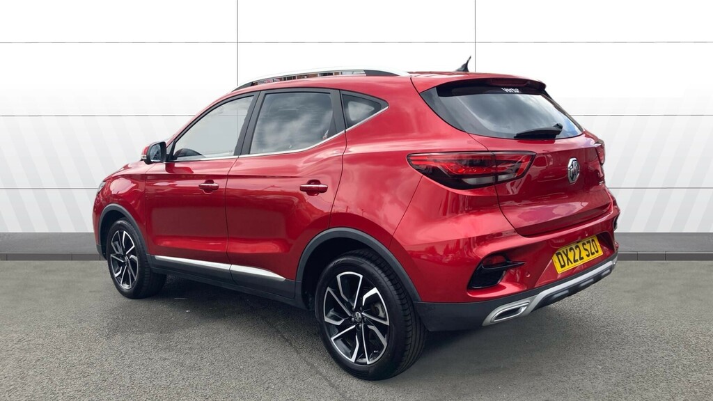 MG ZS Exclusive Red #2