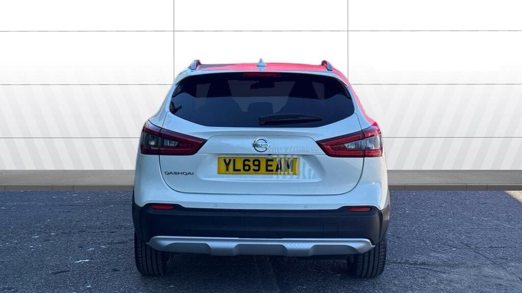 Nissan Qashqai N-motion YL69EAM White #6
