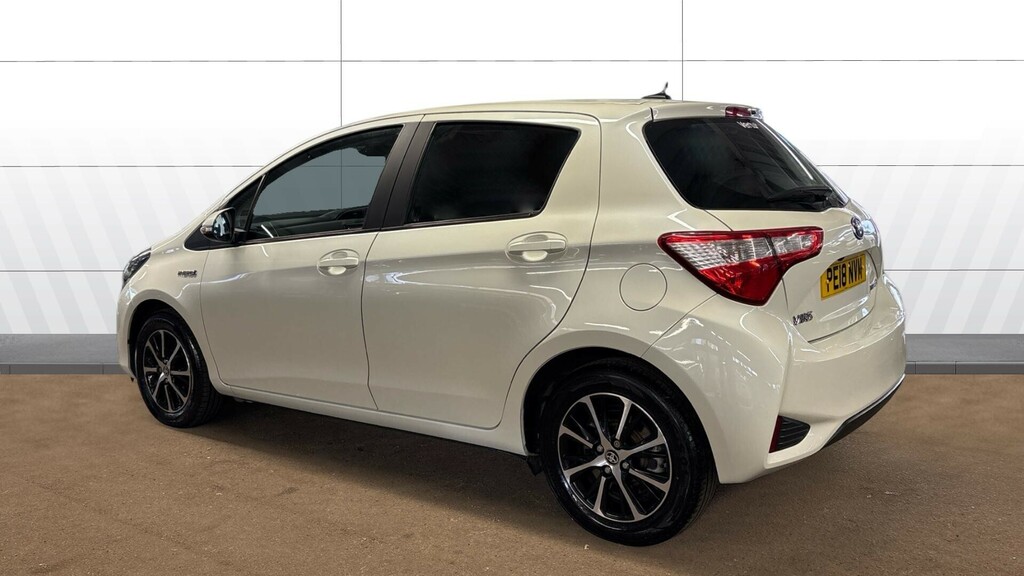 Toyota Yaris Icon Tech PE18NVM White #2