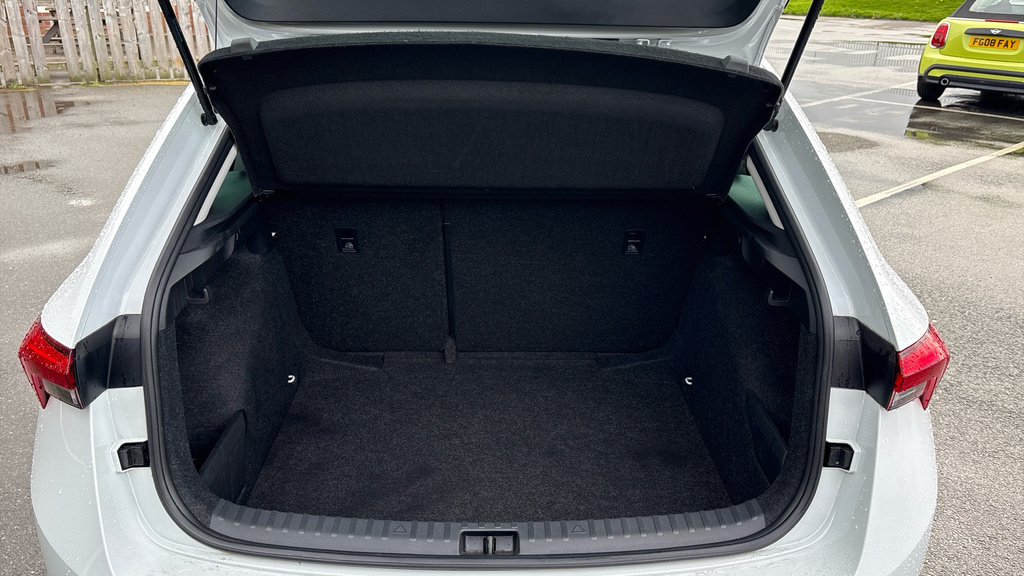 Skoda Scala Se L White #2