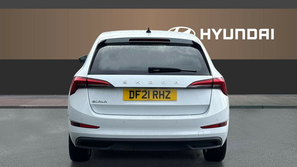 Skoda Scala Se L White #4