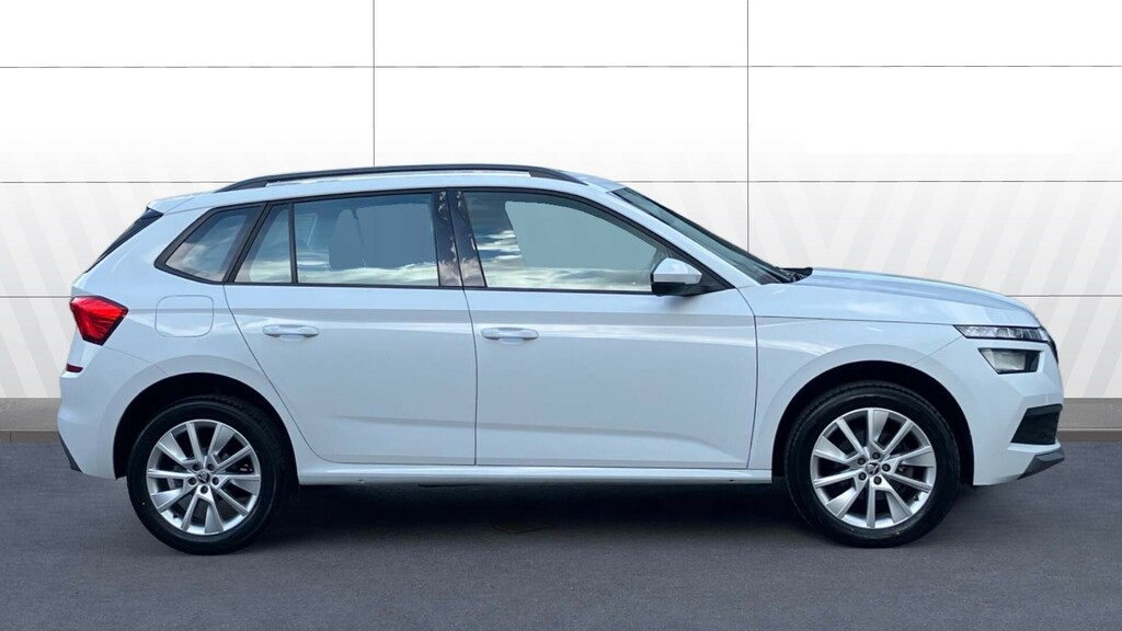 Skoda Kamiq Se White #3