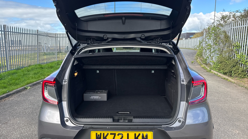 Renault Captur Techno WK72LKM Black #4
