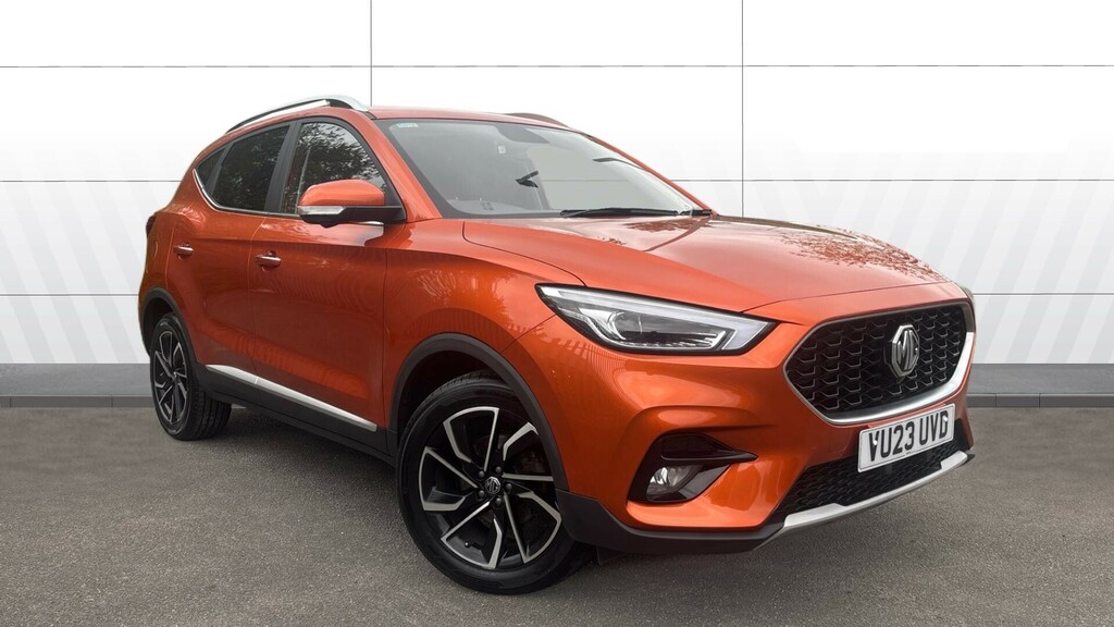 MG ZS Exclusive Orange