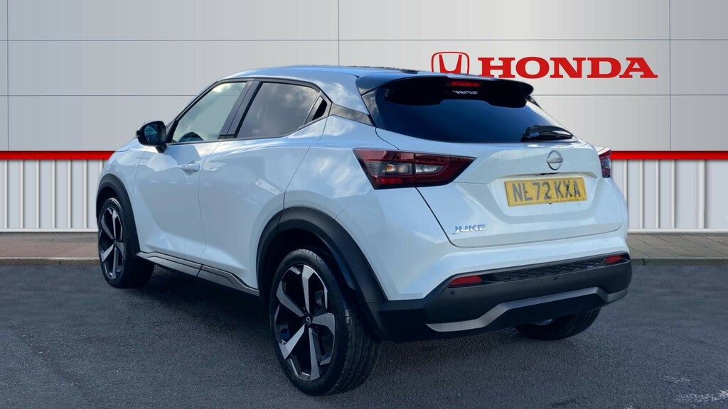 Nissan Juke Tekna White #3