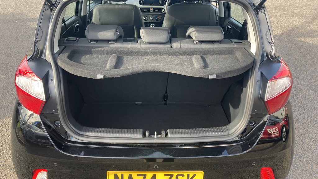 Hyundai I10 Advance Black #4