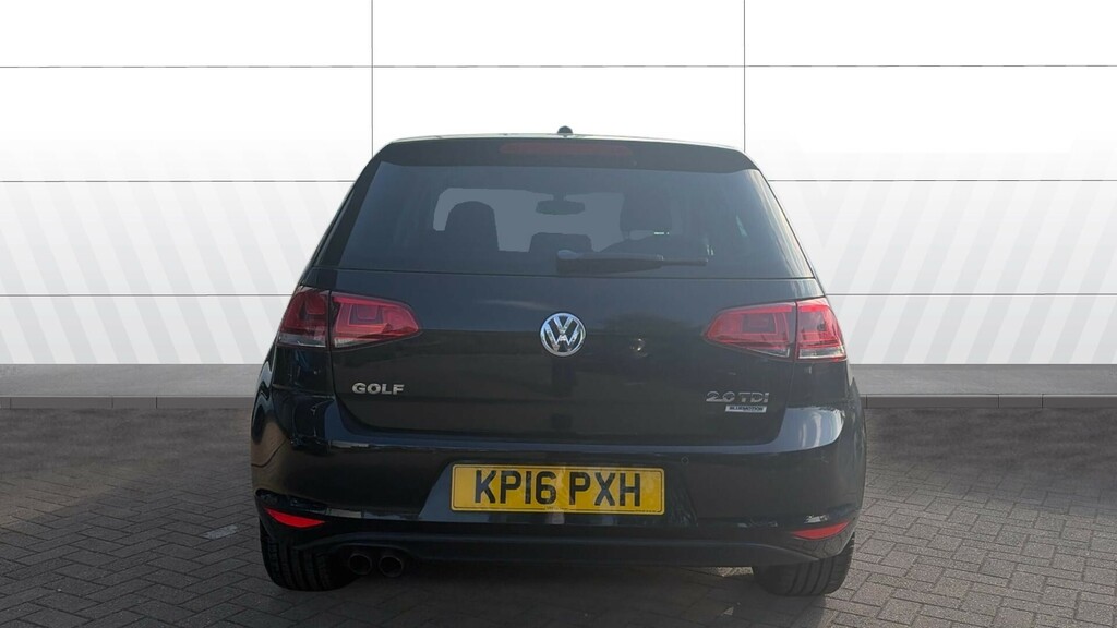 Volkswagen Golf Gt Edition Black #6