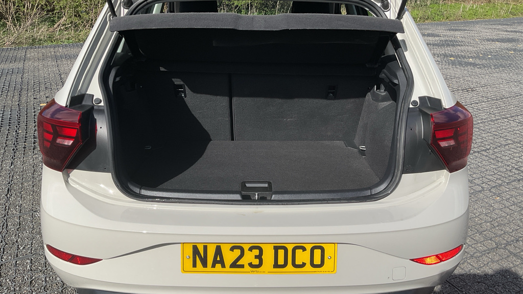 Volkswagen Polo Life NA23DCO Grey #4