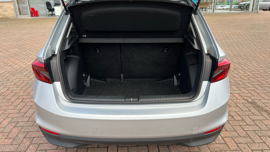 Skoda Fabia Colour Edition YH73AJP Silver #4