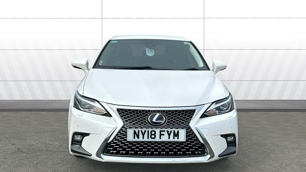 Lexus CT Premier White #3
