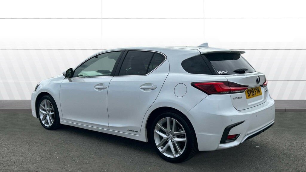 Lexus CT Premier White #2