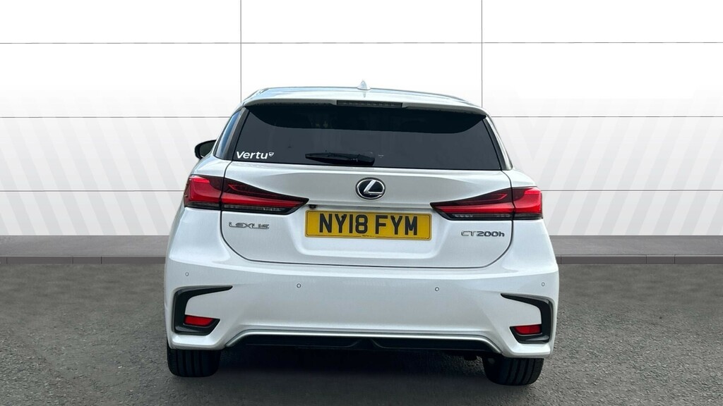 Lexus CT Premier White #6