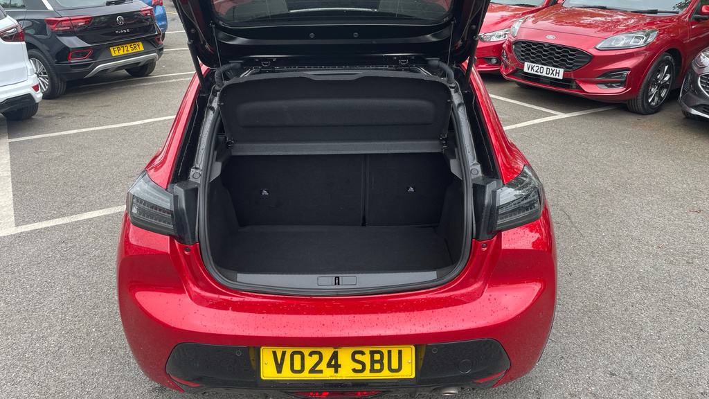 Peugeot 208 Gt VO24SBU Red #4