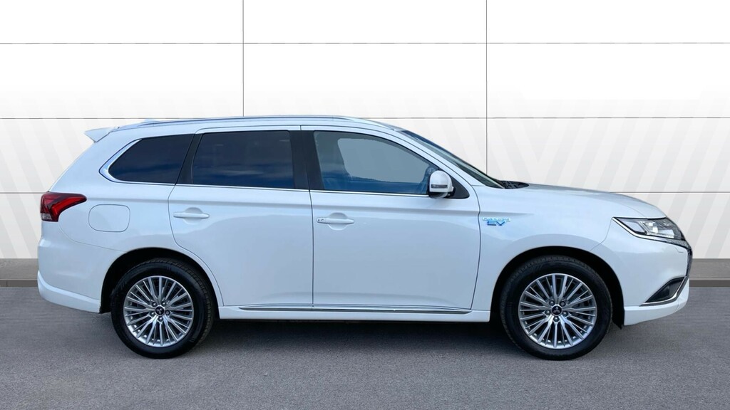 Mitsubishi Outlander Dynamic White #5