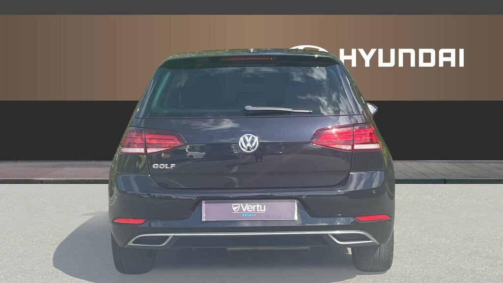 Volkswagen Golf Gt Edition Black #6