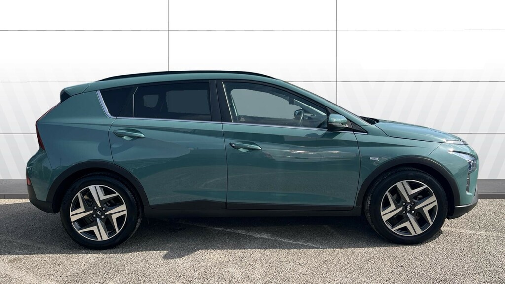 Hyundai Bayon Premium Green #5