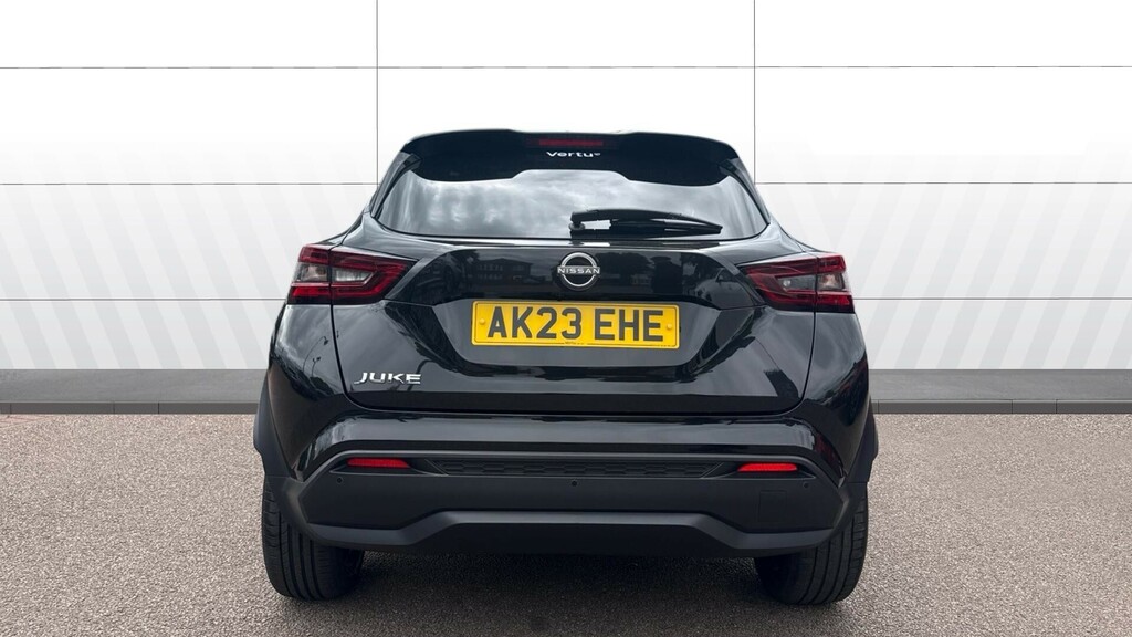 Nissan Juke Tekna Black #6