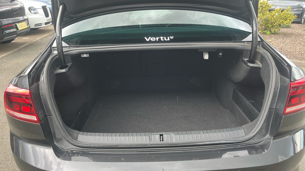 Volkswagen Passat R-line SJ21XOV Grey #4