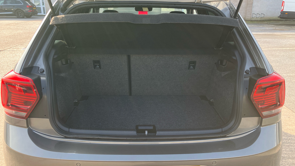 Volkswagen Polo R-line WK70ZWV Grey #4