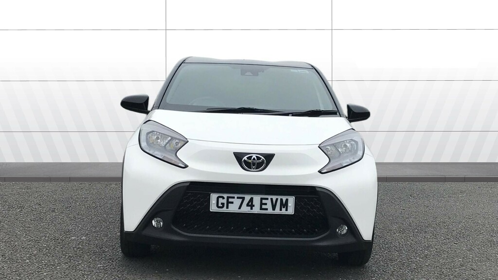 Toyota Aygo X Edge White #3