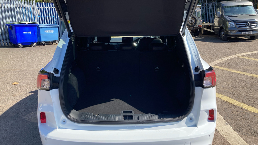 Ford Kuga St-line Edition NA23AVC White #4