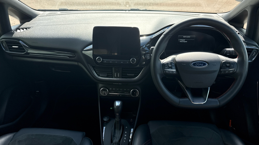 Ford Fiesta St-line X WR73BKD White #4