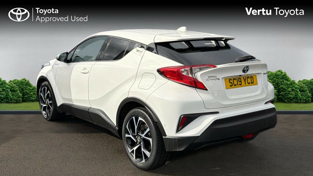 Toyota C-Hr Design White #4