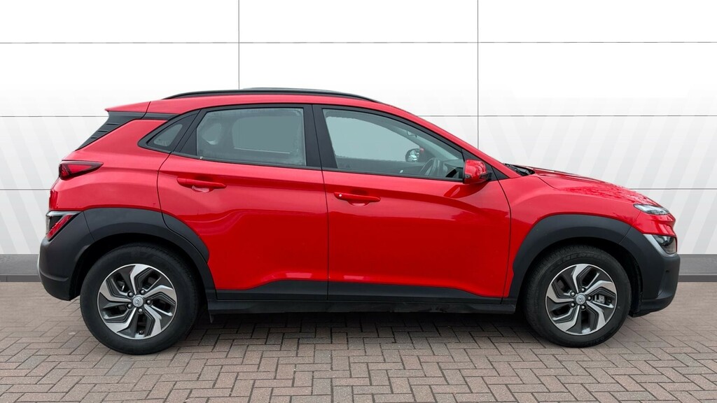 Hyundai Kona Se Connect Red #5