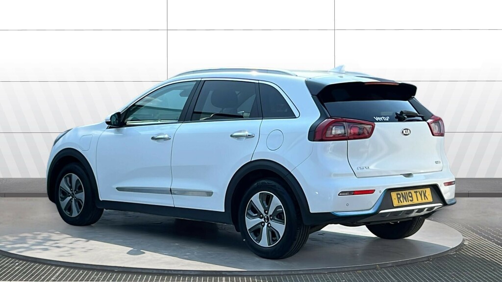 Kia Niro 3 RN19TYK White #2