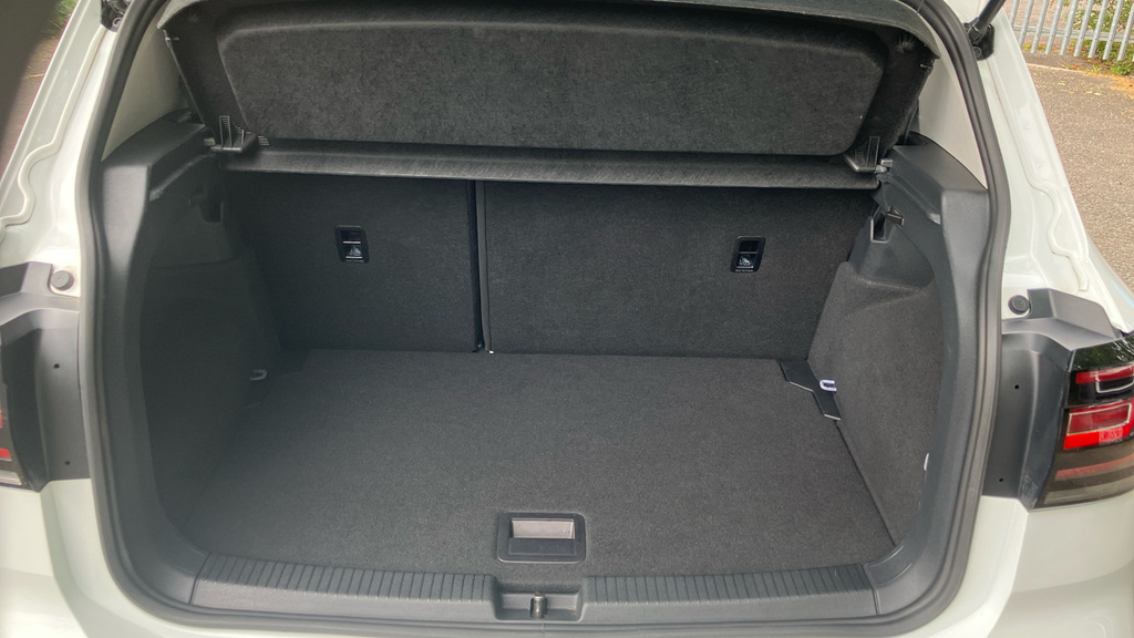Volkswagen T-Cross Black Edition VE72KTK White #4