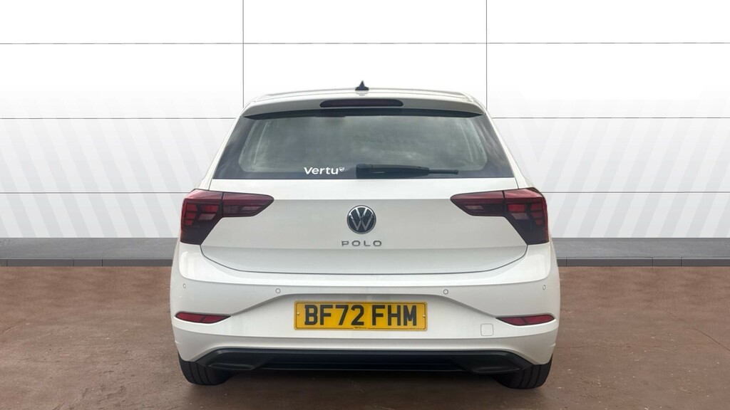 Volkswagen Polo Life White #6