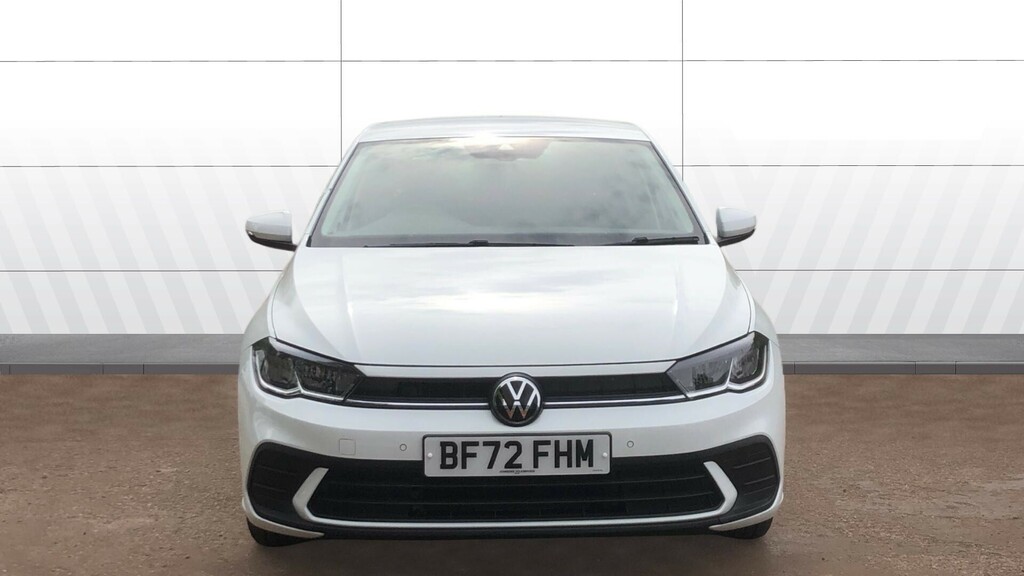 Volkswagen Polo Life White #3