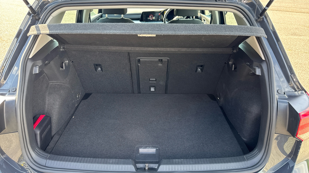 Volkswagen Golf Life Grey #4