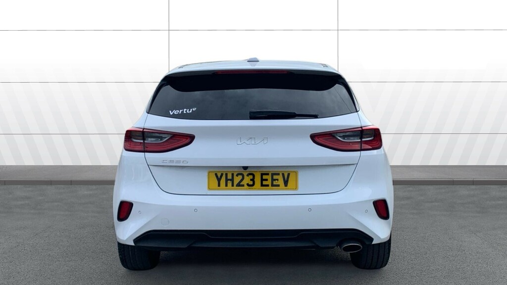 Kia Ceed 3 White #6