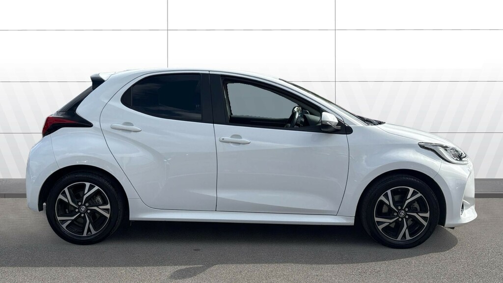Toyota Yaris Design YD24SYP White #5