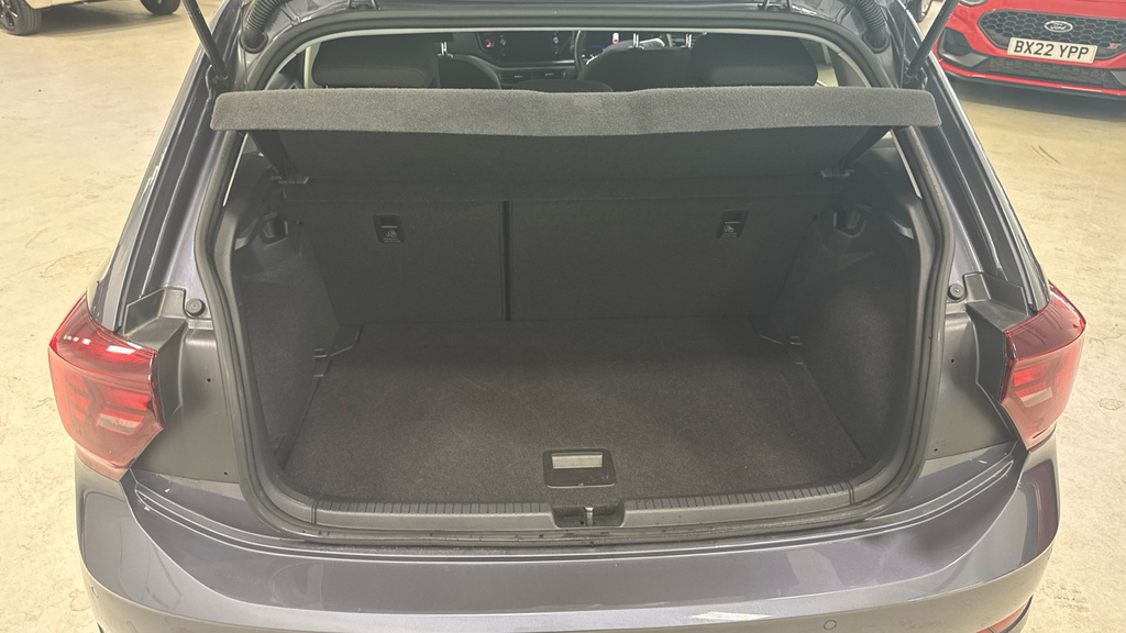 Volkswagen Polo Life Grey #4